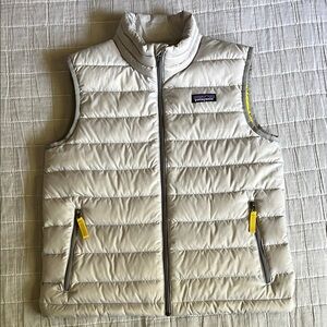Patagonia Kids Down Sweater Vest, Gray Puffer; size Medium; like new condition